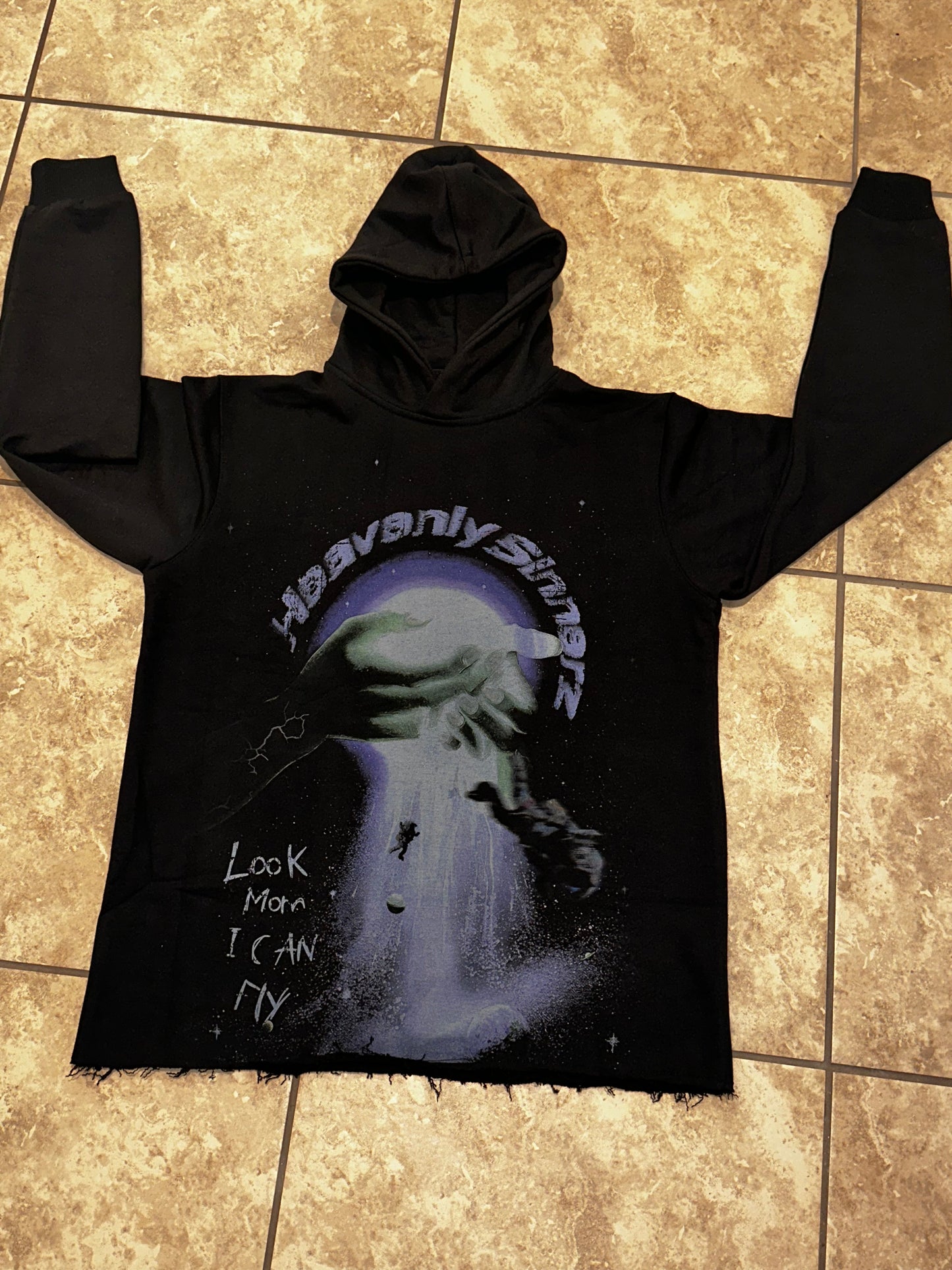 “LOOK MOM” hoodie