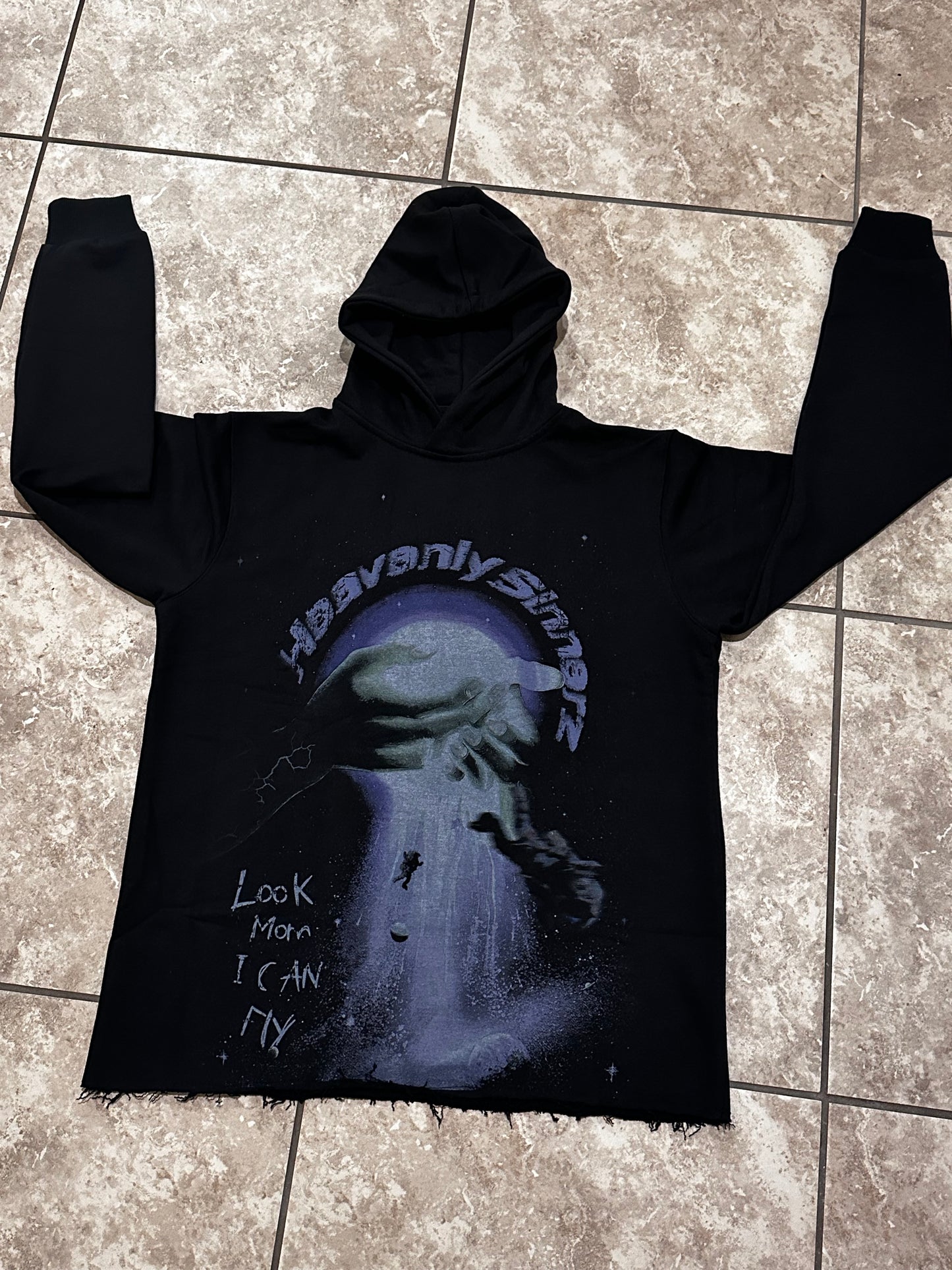 “LOOK MOM” hoodie